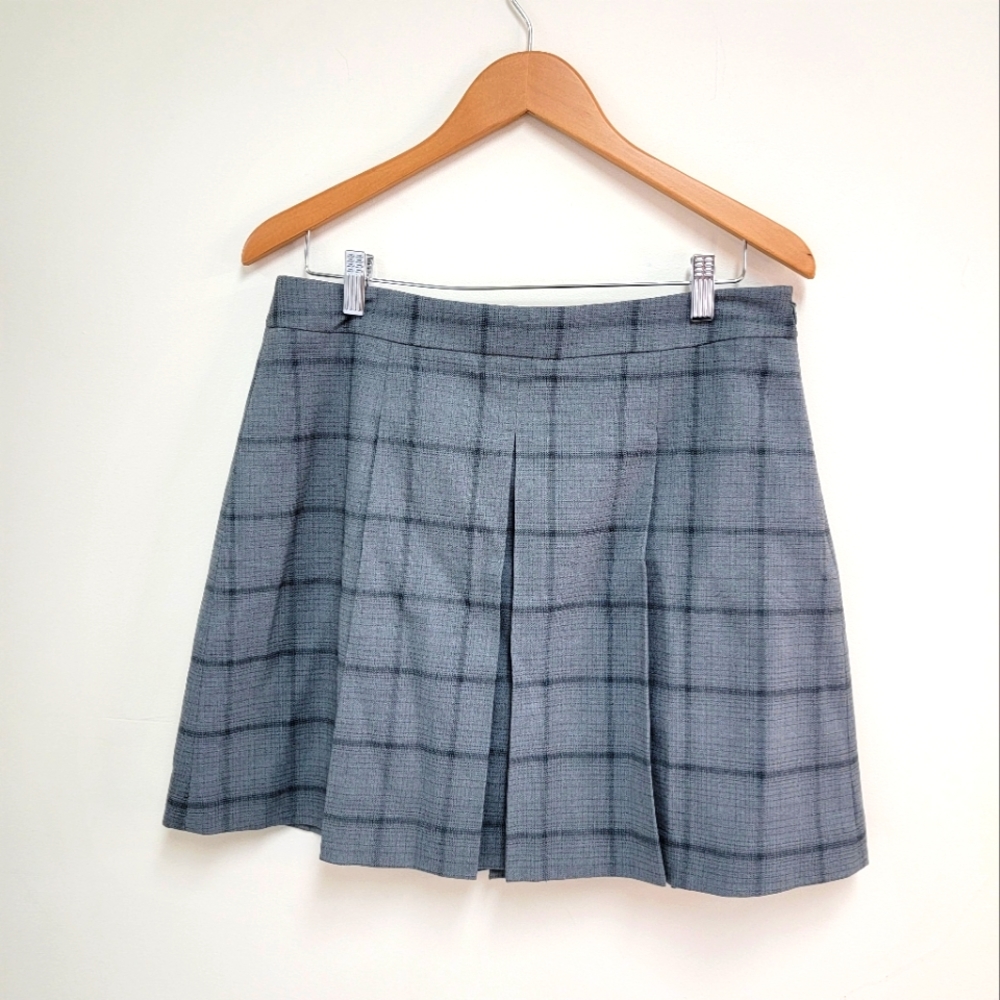 Loft size 8 pleated skirt